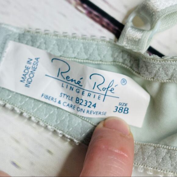Rene Rofe pastel green lace bra 38B - Picture 12 of 14
